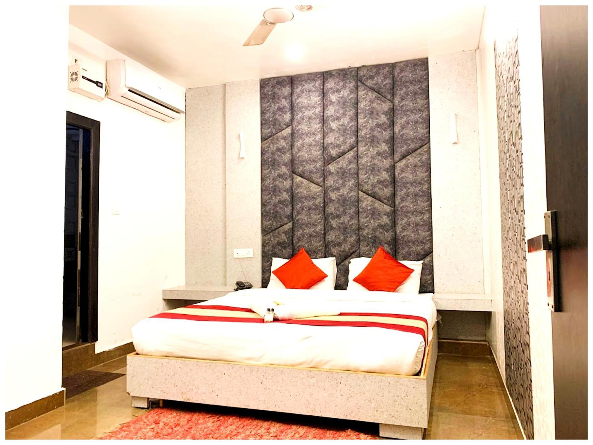 Grg Pardesi Hotel Haridwār Εξωτερικό φωτογραφία